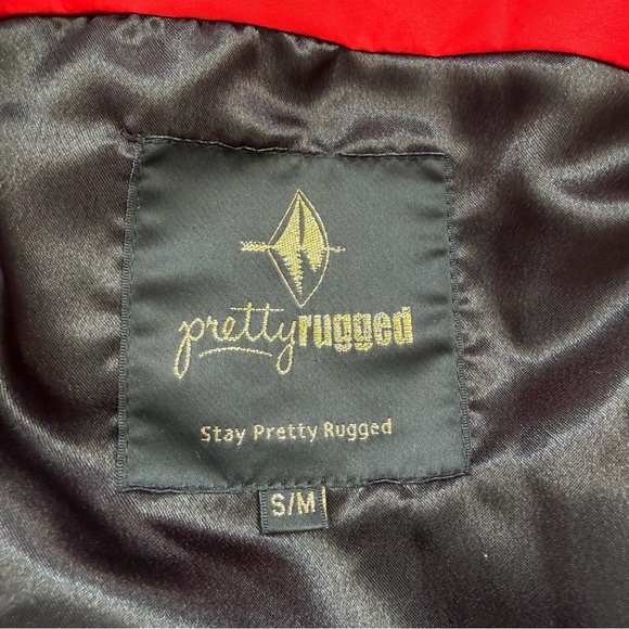 PRETTY RUGGED | Puffer Vest - Picture 7 of 7
